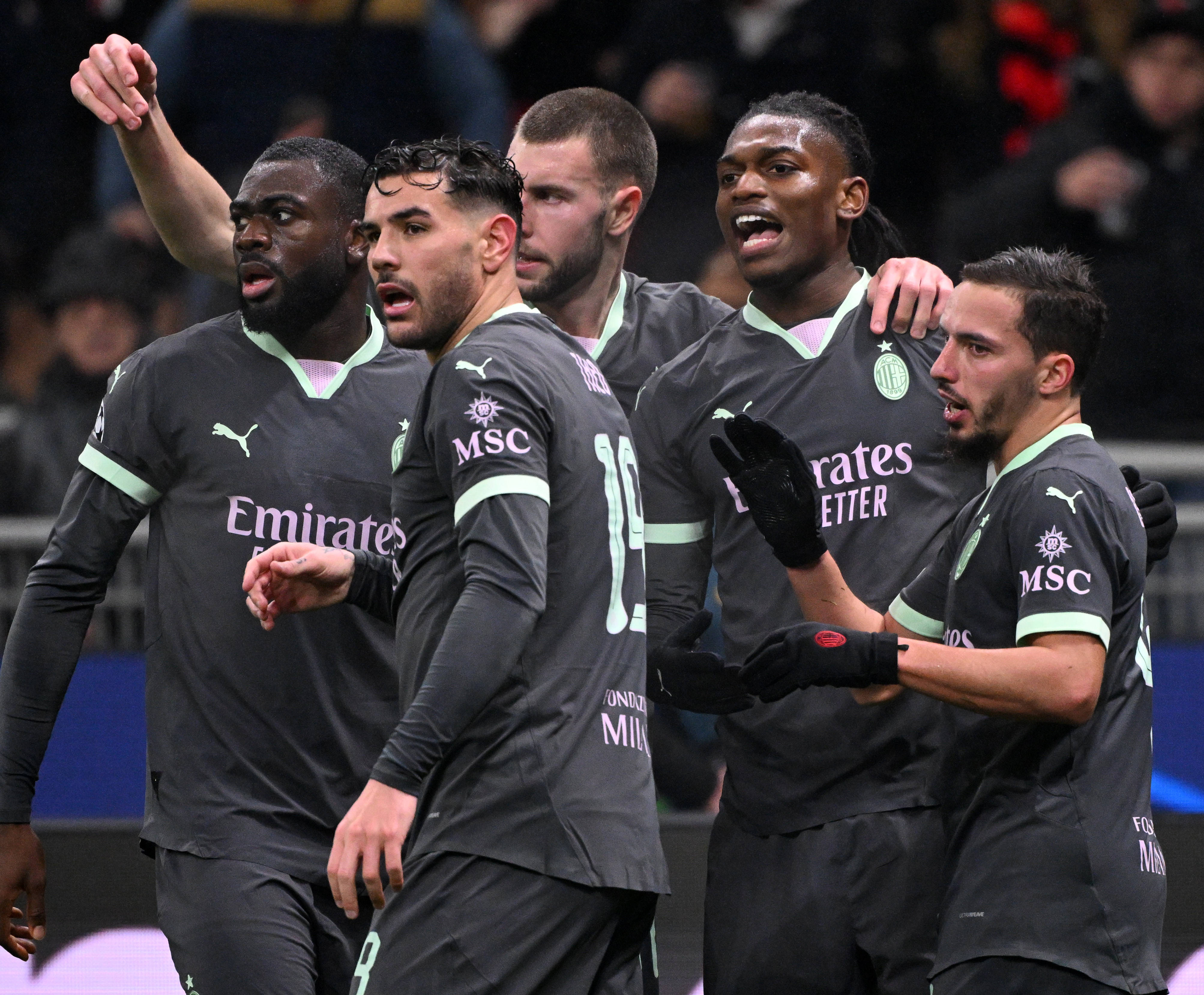 关于AC米兰中场组织流畅,球队传接连贯的信息 关于AC米兰中场组织流畅,球队传接连贯的信息