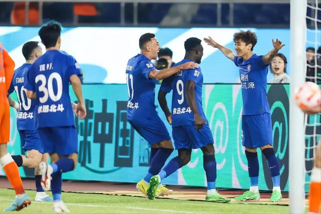 关于武汉三镇成为本场最大亮点,亚冠瞬间破防,进球的信息 关于武汉三镇成为本场最大亮点,亚冠瞬间破防,进球的信息