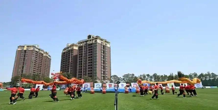 关于热爱足球运动的人们欢聚一堂,精彩比赛即将开启的信息 关于热爱足球运动的人们欢聚一堂,精彩比赛即将开启的信息