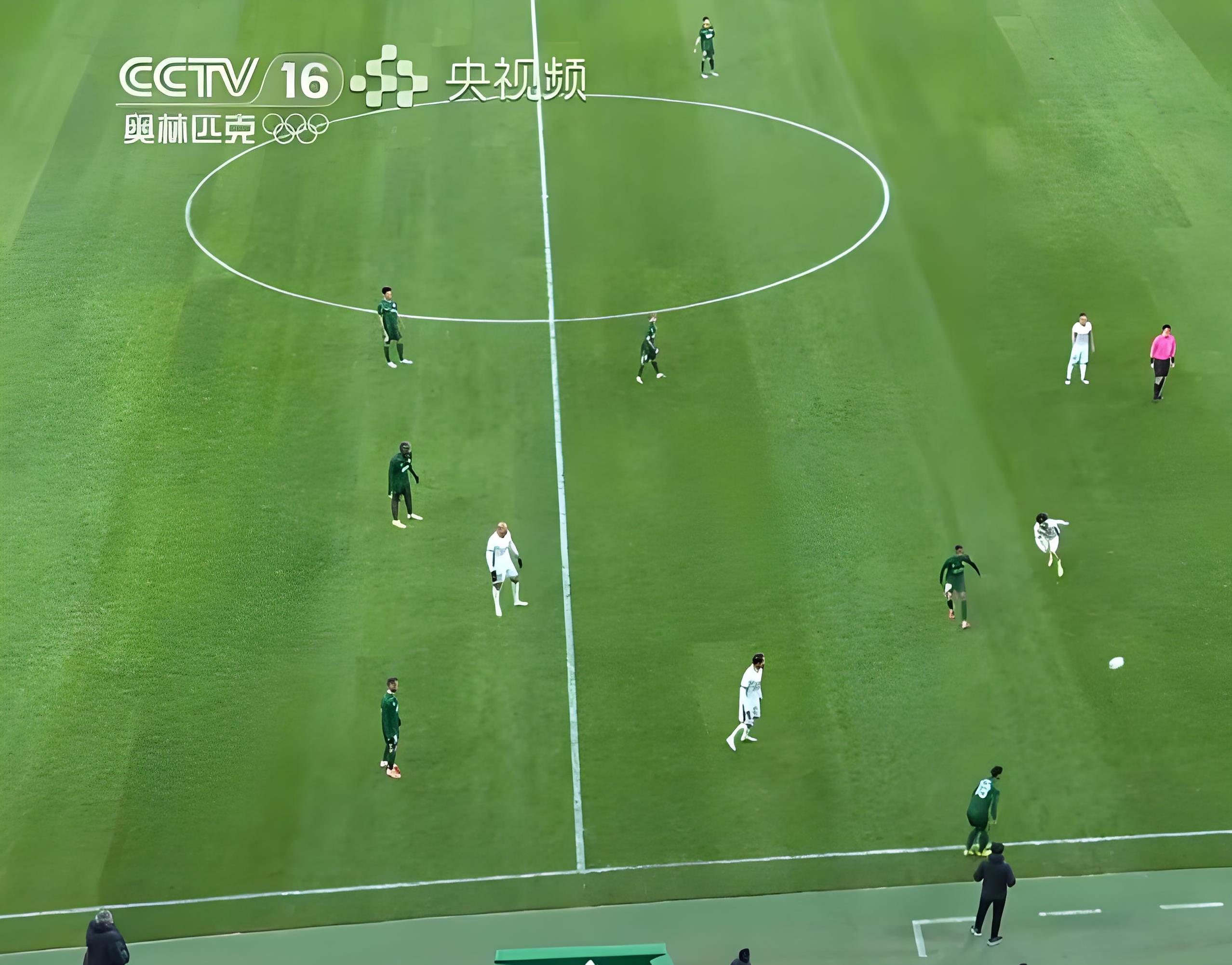 关于势均力敌,一场篮球联赛引人入胜的对决让球迷沸腾的信息 关于势均力敌,一场篮球联赛引人入胜的对决让球迷沸腾的信息