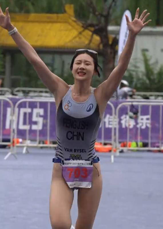 aoa体育培训-铁人三项选手在比赛中刷新个人最佳成绩