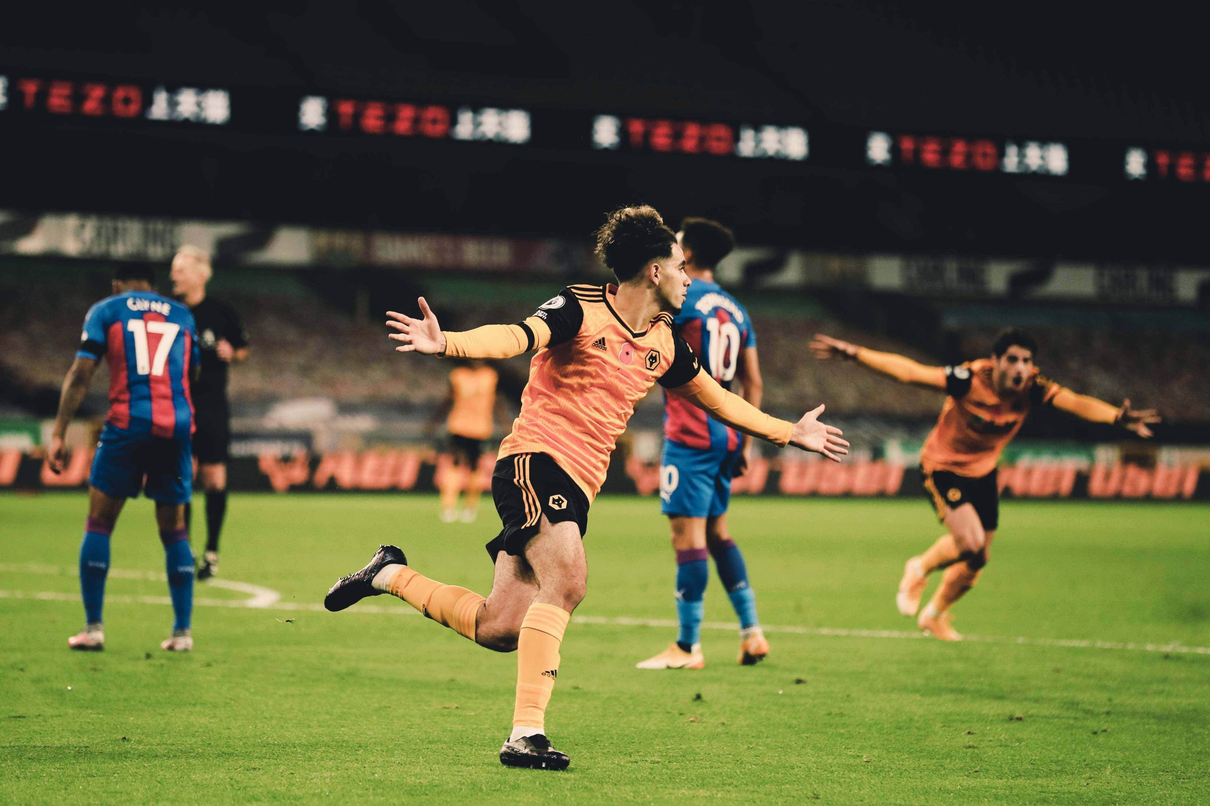 关于曼城防守如铁壁,稳固领先地位的信息 关于曼城防守如铁壁,稳固领先地位的信息