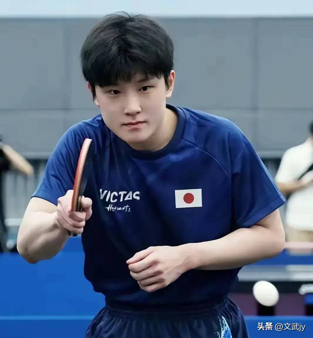 aoa体育-经验老将展现大局观，引领球队取胜