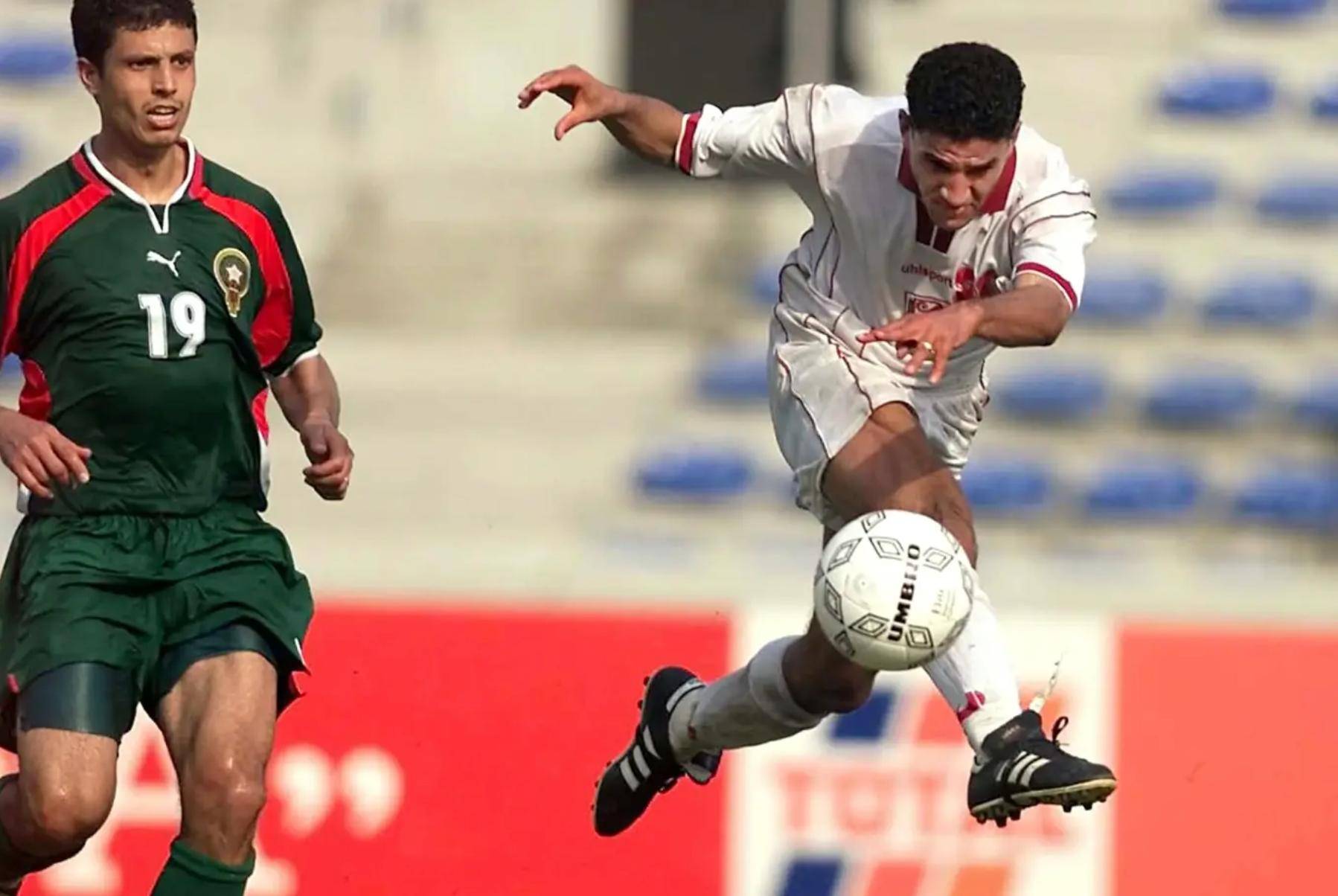 摩纳哥门将连续扑出关键球，帮助球队保持不败