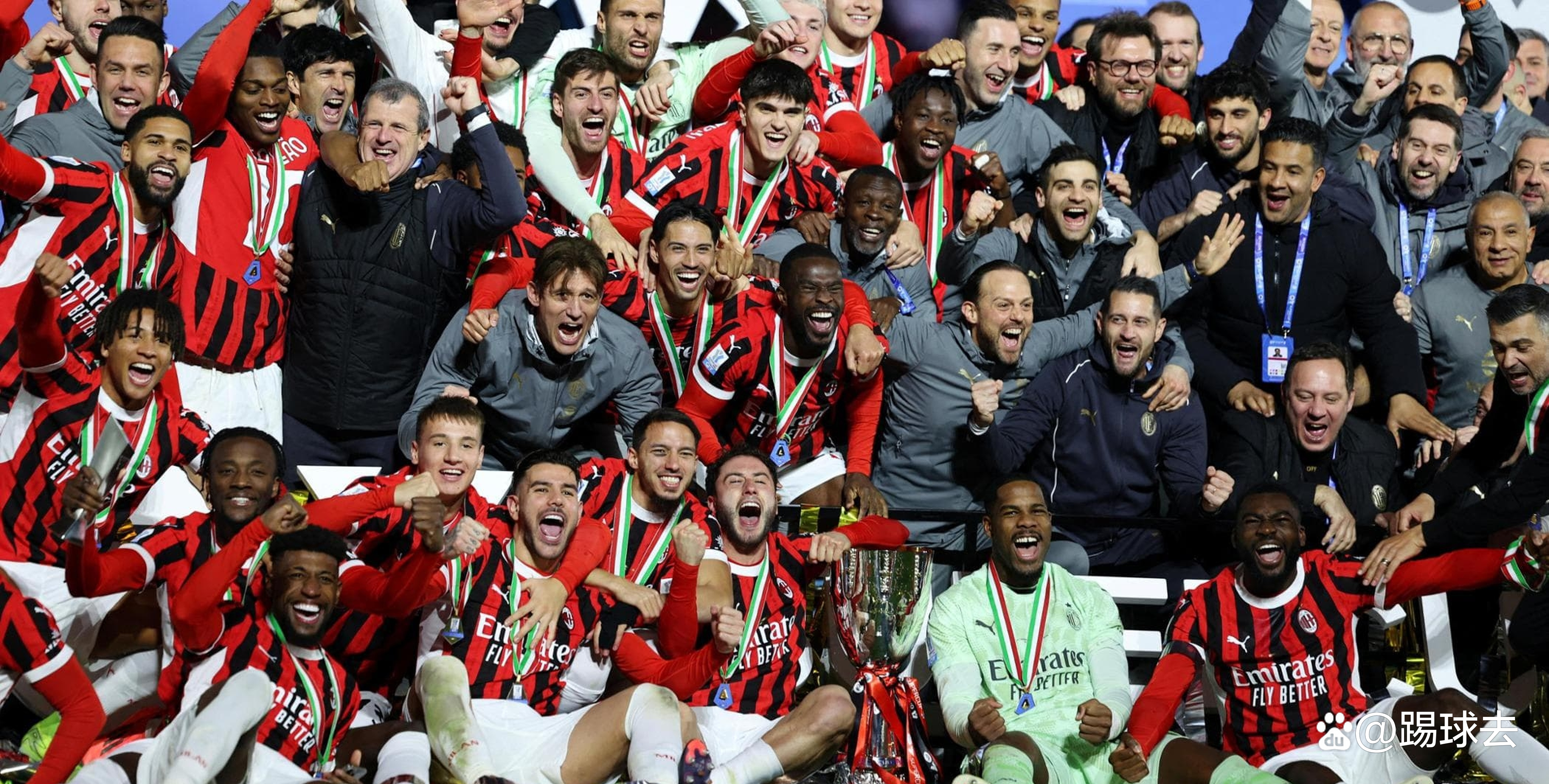 意甲赛场上一场令人难忘的胜利之夜 意甲赛场上一场令人难忘的胜利之夜