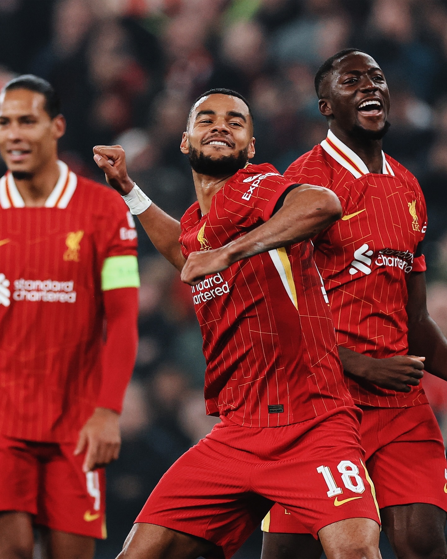 aoa体育-利物浦战胜对手，锁定淘汰赛名额