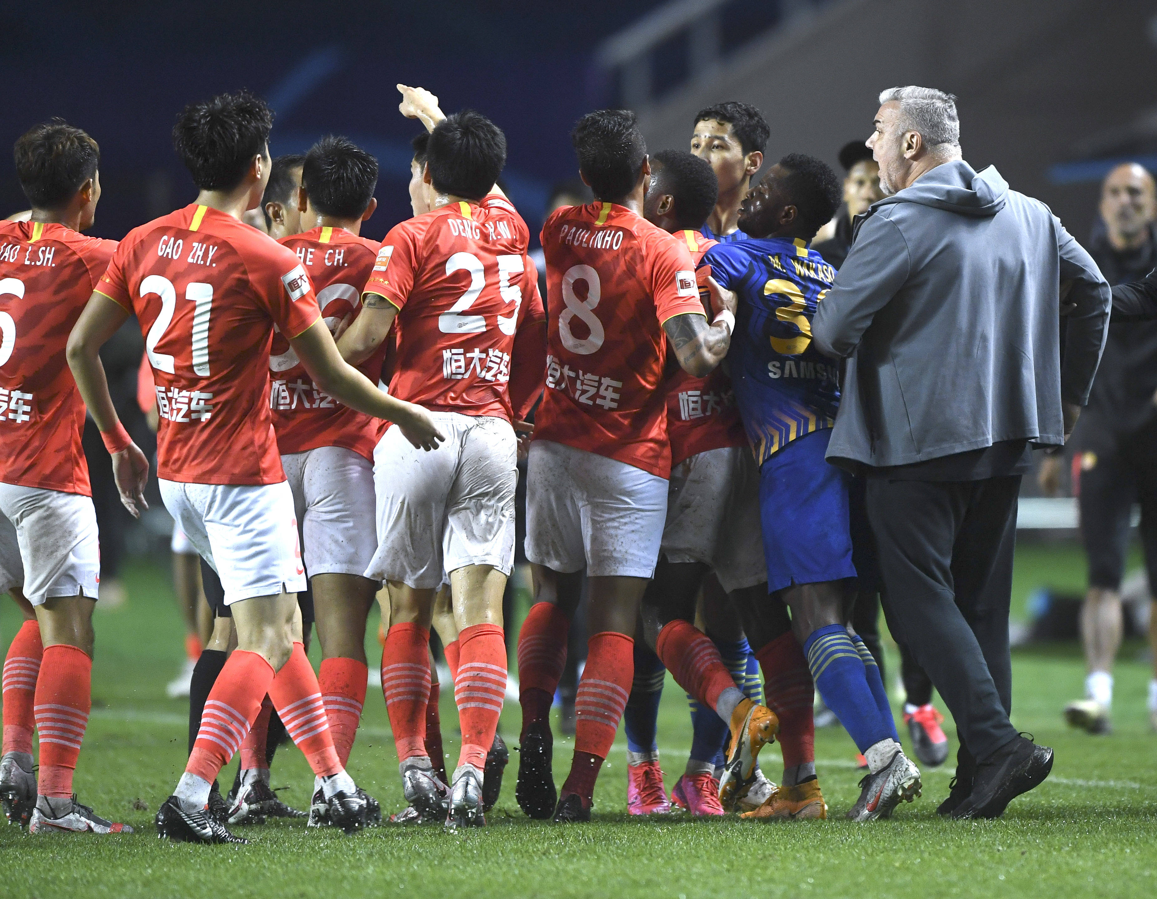 关于江苏苏宁顽强逆袭,成功战胜强敌的信息 关于江苏苏宁顽强逆袭,成功战胜强敌的信息