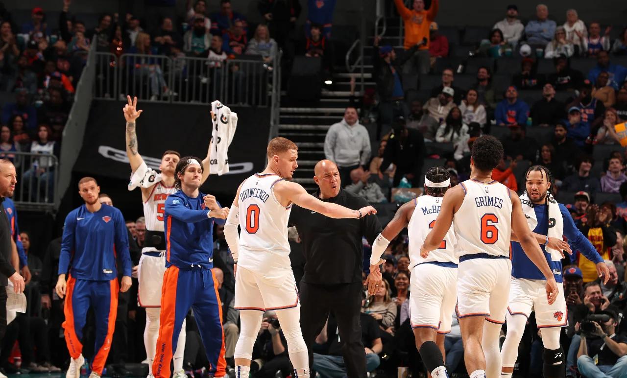 aoa体育培训-尼克斯主场失利:兰德尔全场+未能帮助球队取胜的简单介绍