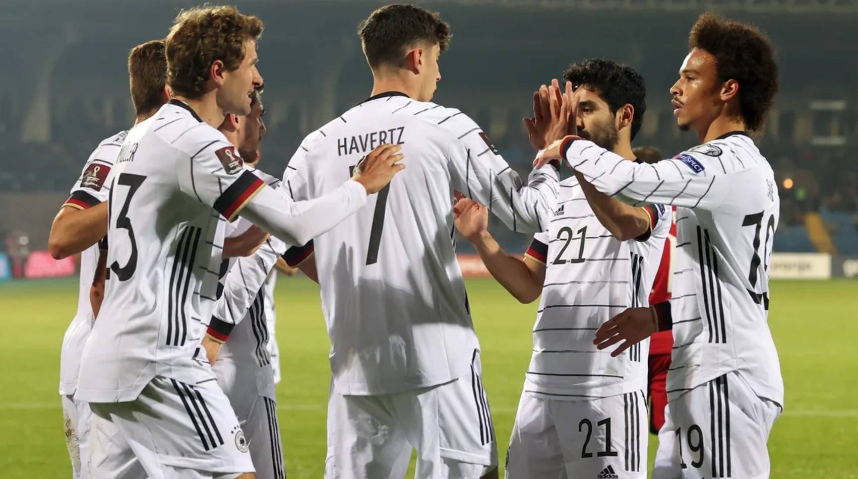 包含赫塔费主场力克对手，取得胜利的词条