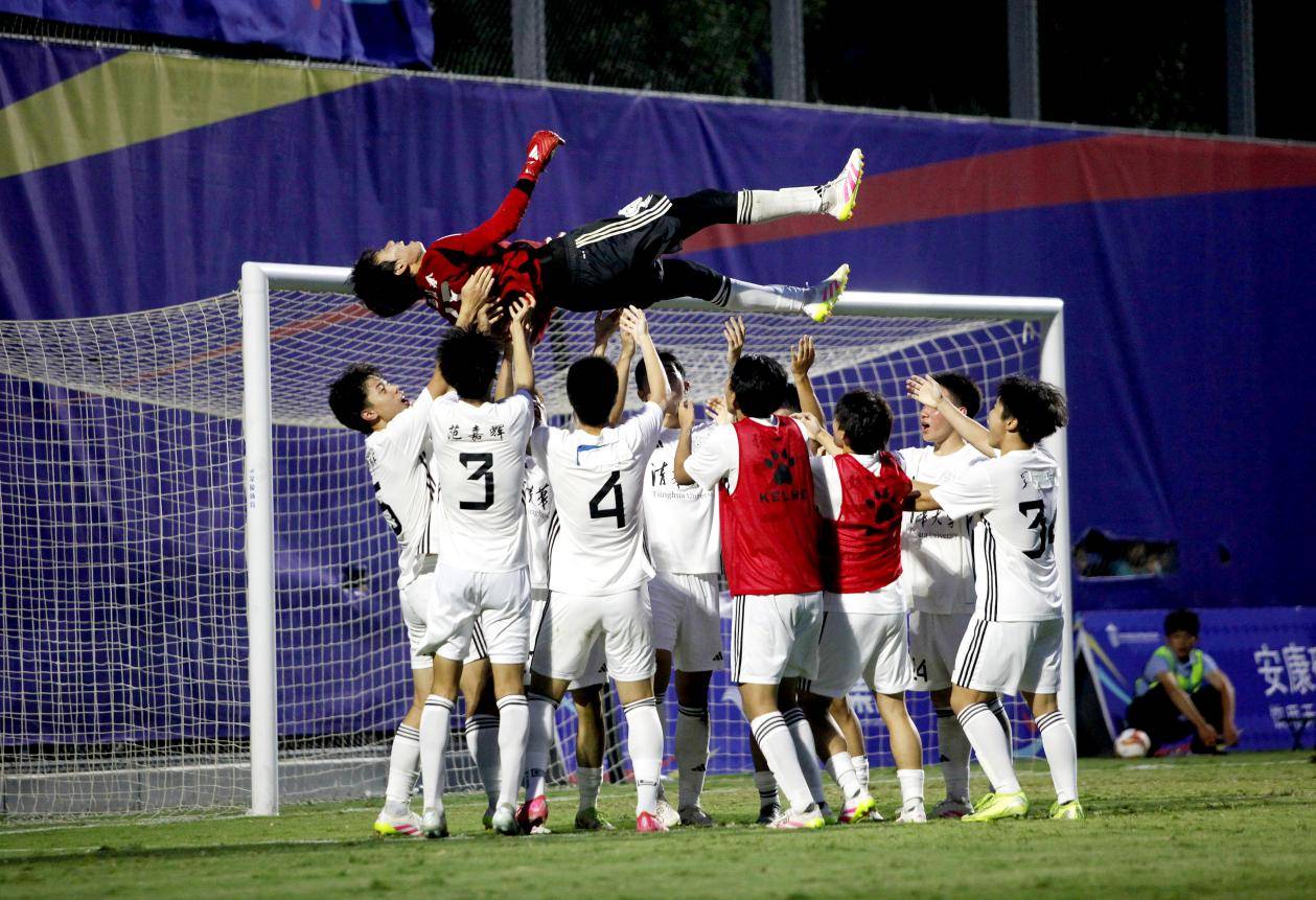 国内足球联赛热度持续升温,强队对阵精彩纷呈的简单介绍 国内足球联赛热度持续升温,强队对阵精彩纷呈的简单介绍