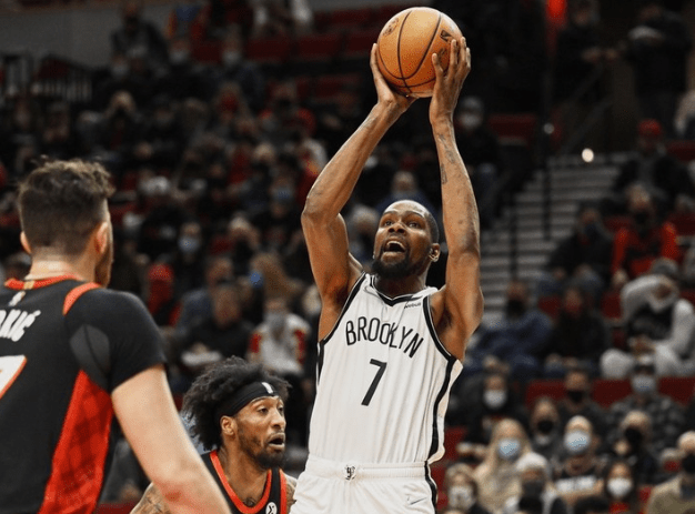 aoa体育新闻-篮网队员训练时不慎受伤,需缺阵一段时间