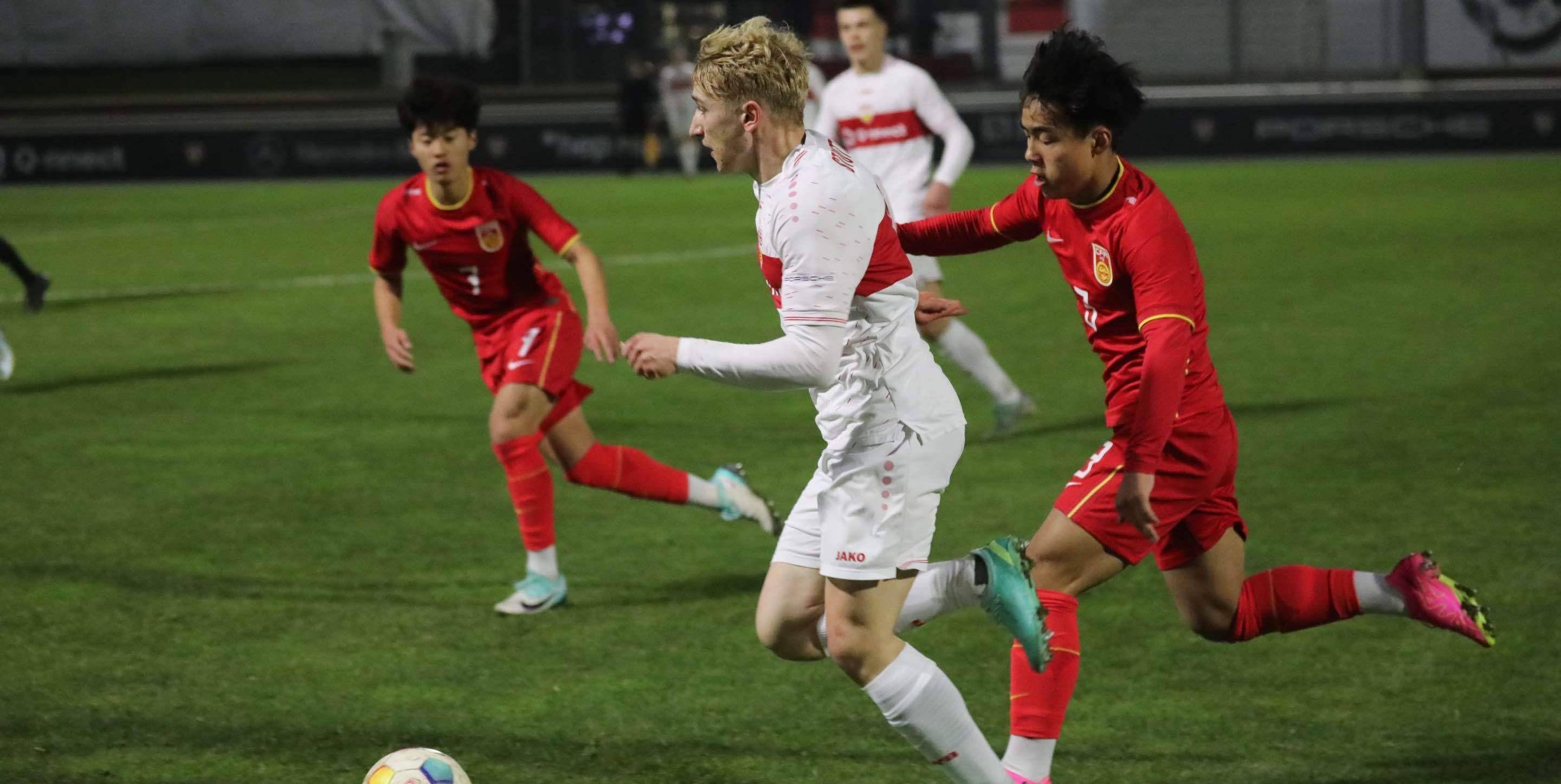 斯图加特血战结束,最终踢平比赛