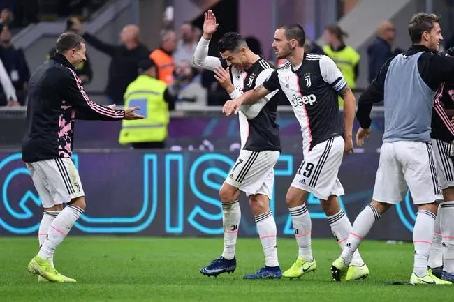 aoa体育娱乐-尤文图斯胜出关键战役,领跑积分榜的简单介绍