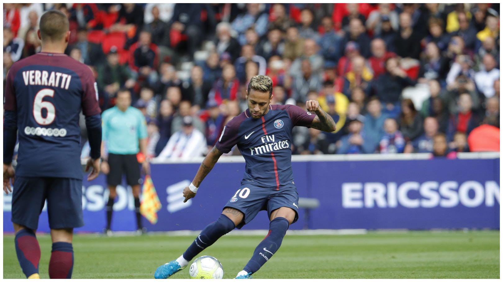 aoa体育直播-关于亚特兰大中后卫受伤,解放军防线脆弱的信息