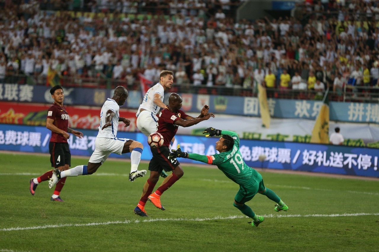 恒丰主场大胜华夏幸福,闯出领先的简单介绍 恒丰主场大胜华夏幸福,闯出领先的简单介绍